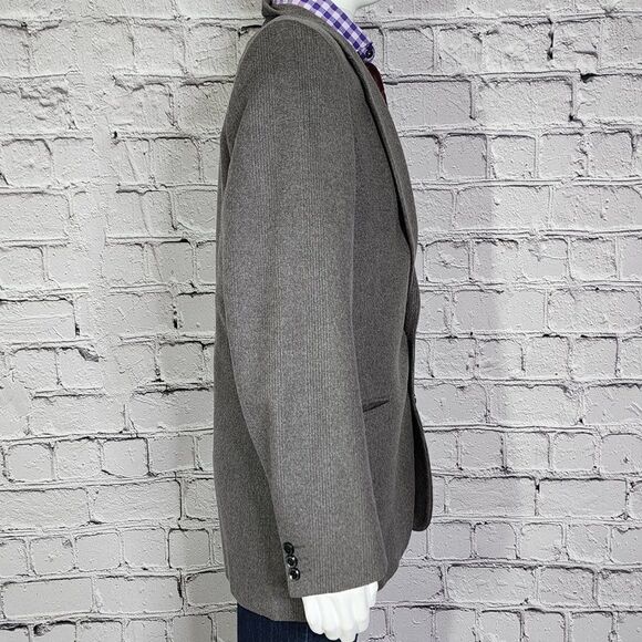 Yves Saint Laurent Grey Wool Sports Coat, Men's 42R - Picture 4 of 10